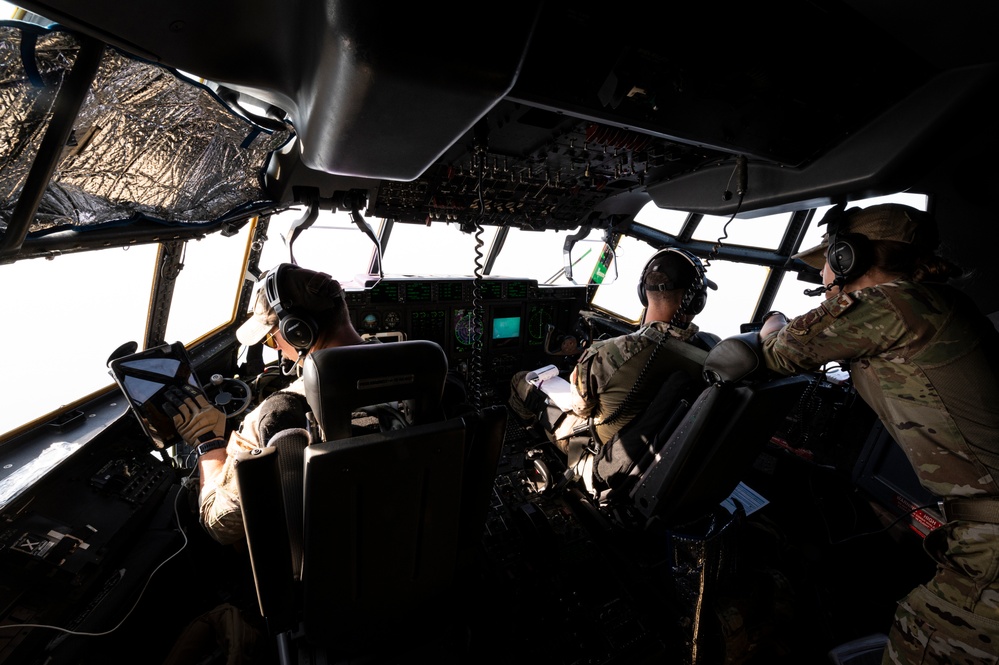 81st ERQS HC-130J conducts tactical air refueling with VMM-163 MV-22s