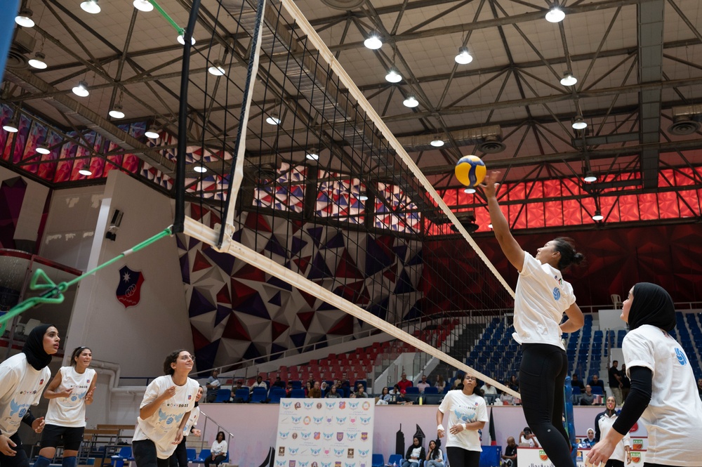 U.S. Airmen, Soldiers, and Kuwait volleyball teams compete in exhibition games for International Day of Peace