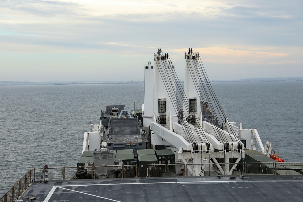 Resolute Dragon 22 | Marines and Sailors on USNS Dahl Prepare for Maritime Prepositioning Force Offload