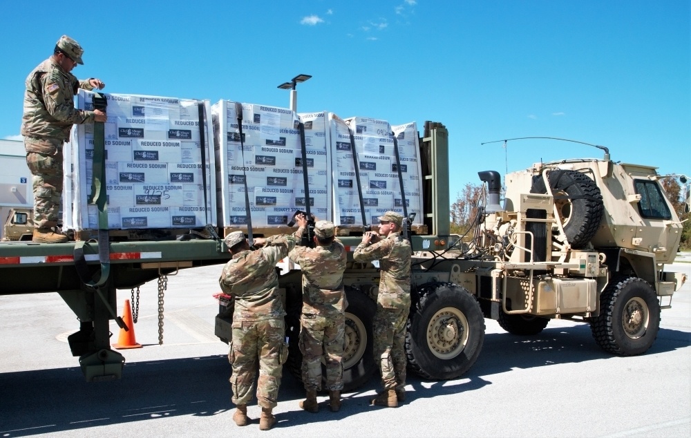 Motor transport Soldiers set up distribution hub to support Florida National Guard hurricane response