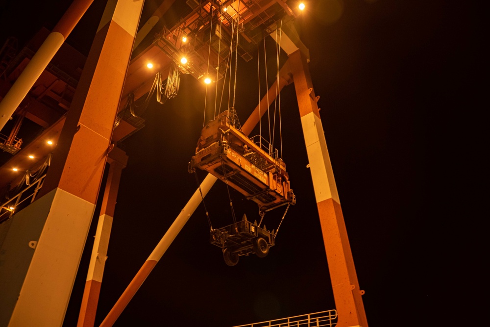 USS New Orleans Offloads Vehicles and Equipment in Subic Bay October 1, 2022