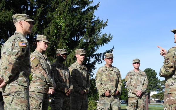 Commander coins Army National Guard refuelers