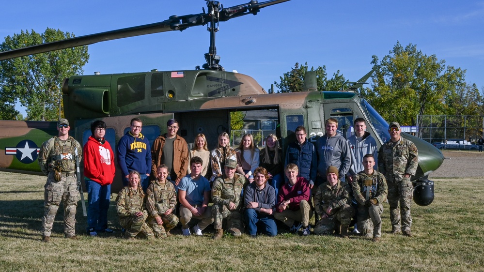 54th Helicopter Squadron Glenburn Public School Visit