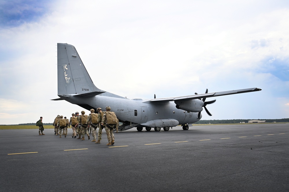 USAJFKSWCS Airborne Training