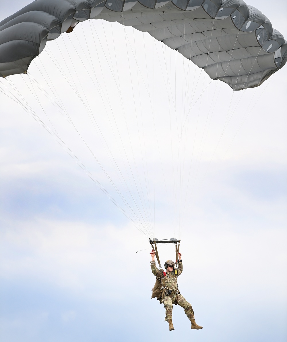 USAJFKSWCS Airborne Training