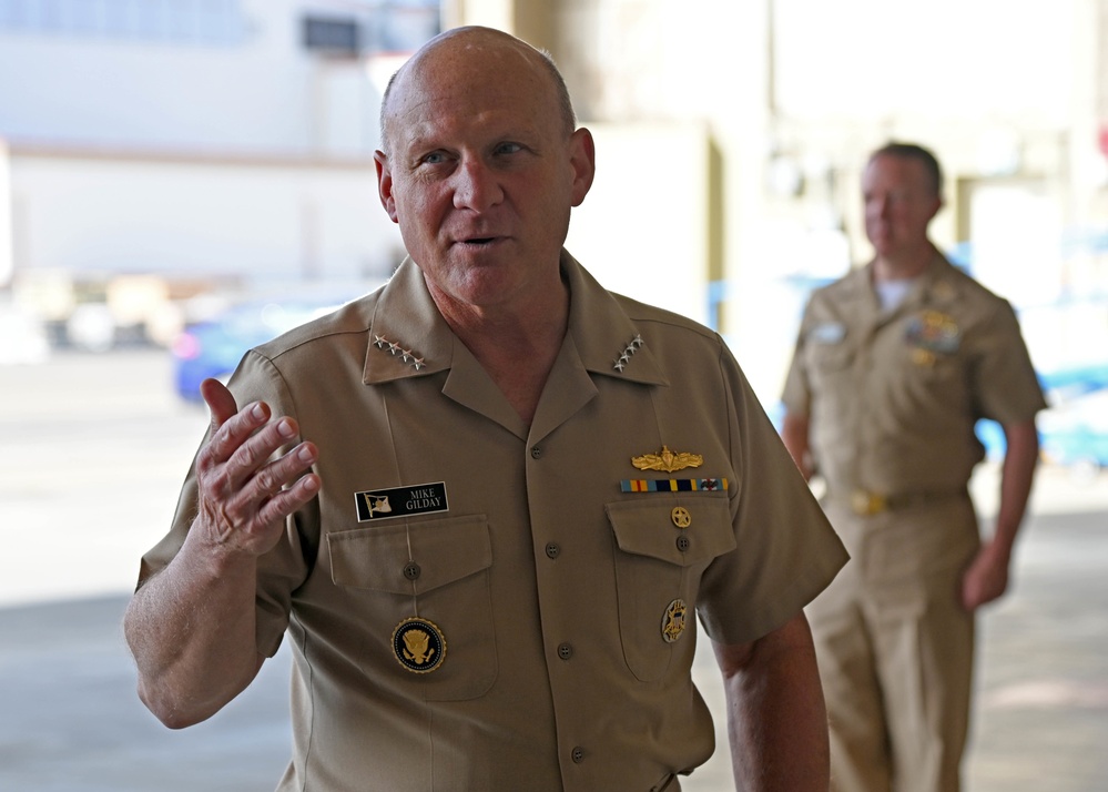 CNO Visits NAS Sigonella