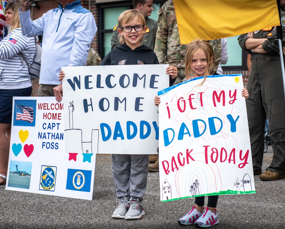 There’s no place like home: family, friends, and coworkers welcome Airmen from deployment