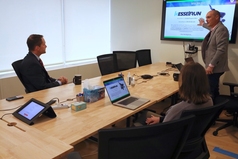 Congressman Jim Himes visits Kessel Run