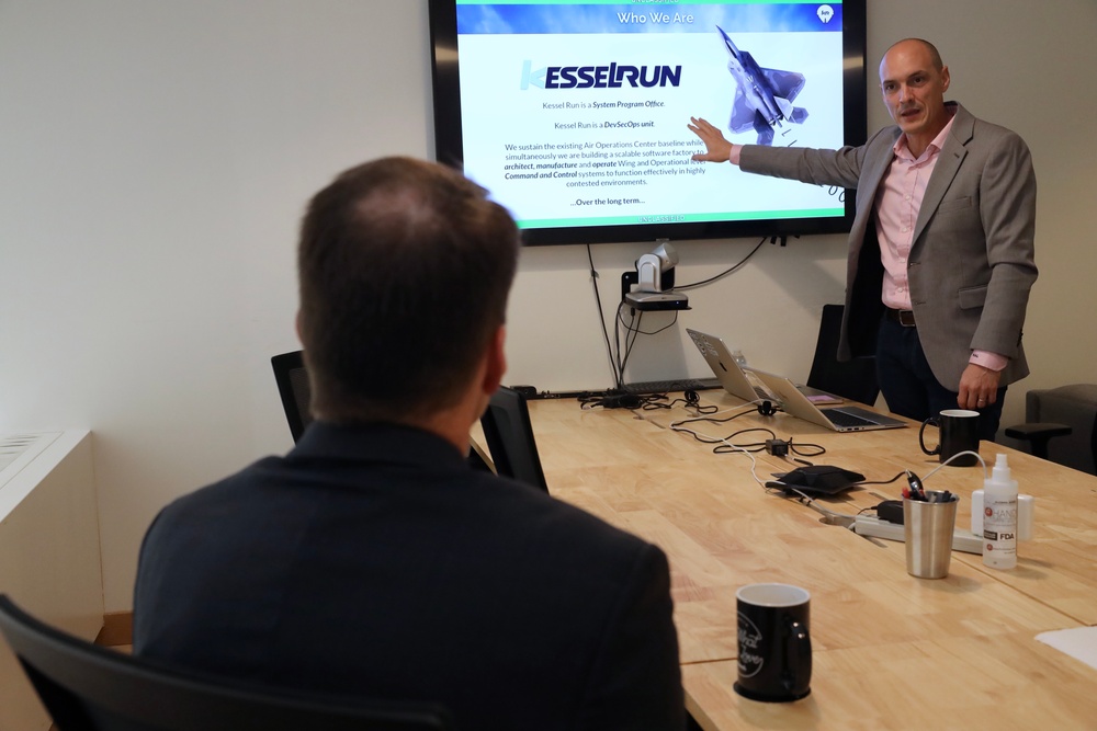 Congressman Jim Himes visits Kessel Run