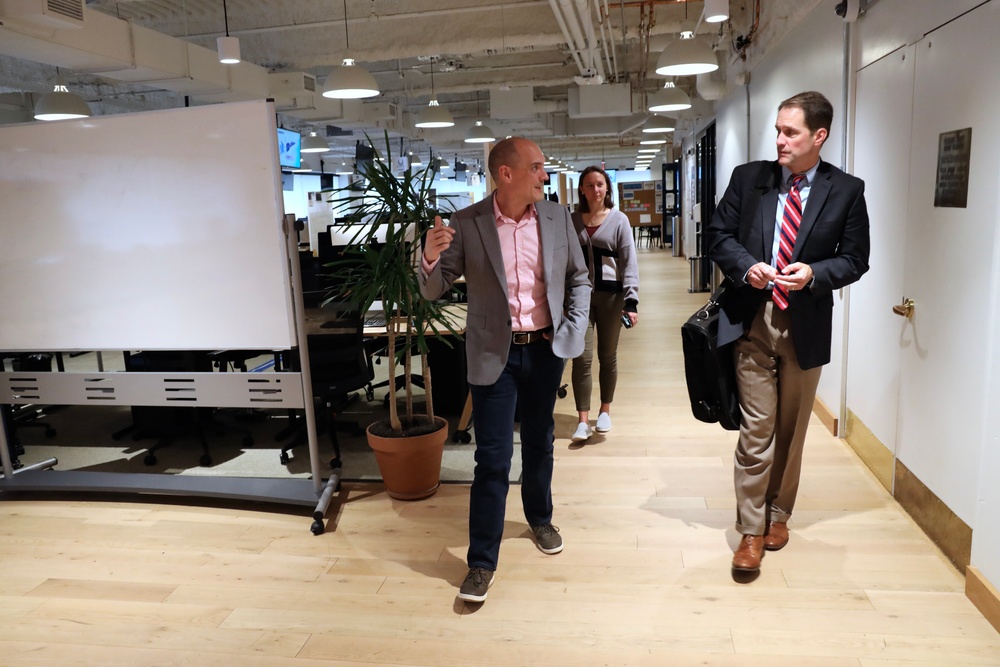 Congressman Jim Himes visits Kessel Run