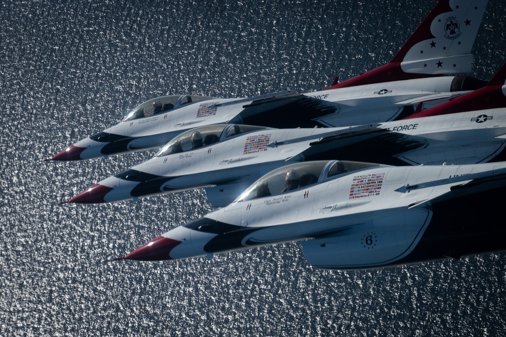 Thunderbirds shred the skies in Surf City