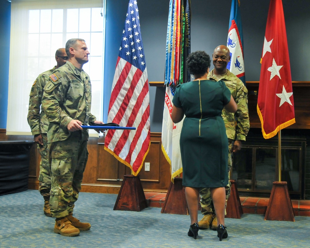 Fort Leavenworth welcomes first African American commanding general