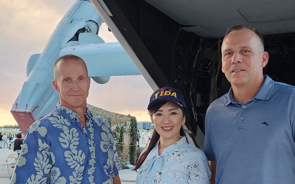 MCIPAC Commanding General welcomes Parliamentary Vice-Minister for Foreign Affairs to Camp Foster and MCAS Futenma