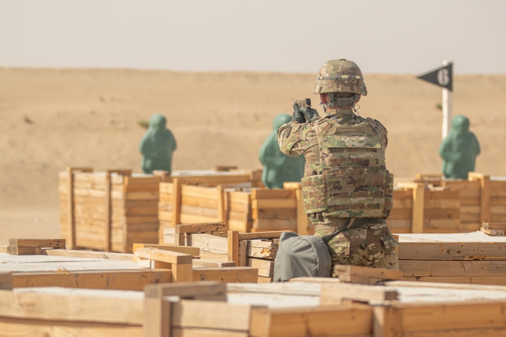 Santa Fe Soldiers Conduct Individual Weapons Qualification