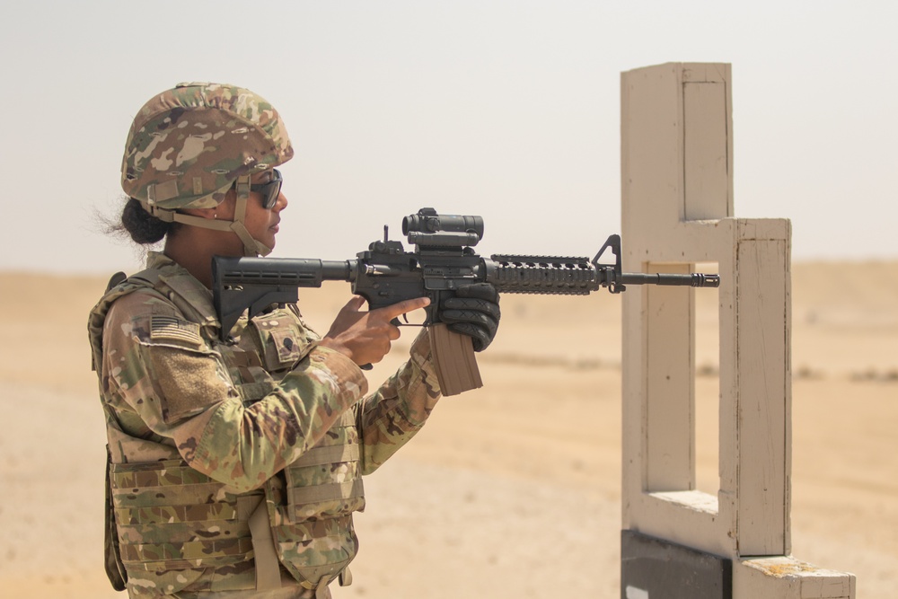 Santa Fe Soldiers Conduct Individual Weapons Qualification