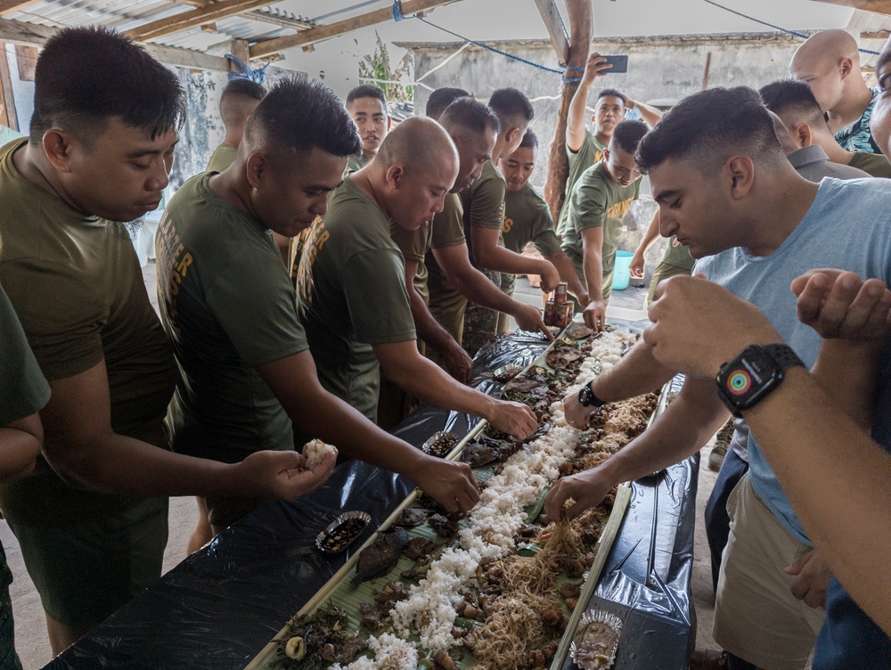 KAMANDAG 6 Boodle Fight