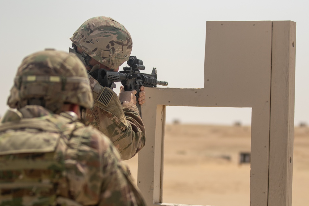 Santa Fe Soldiers Conduct Individual Weapons Qualification