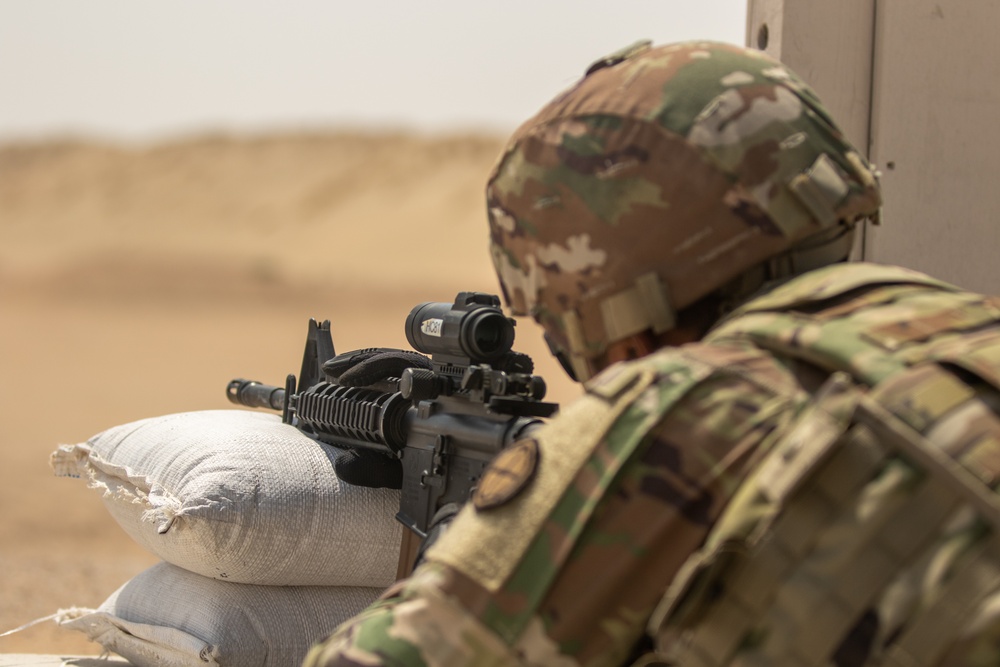 Santa Fe Soldiers Conduct Individual Weapons Qualification