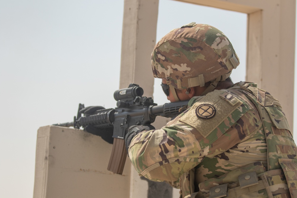 Santa Fe Soldiers Conduct Individual Weapons Qualification