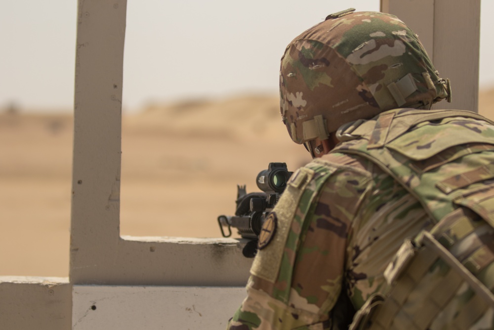 Santa Fe Soldiers Conduct Individual Weapons Qualification