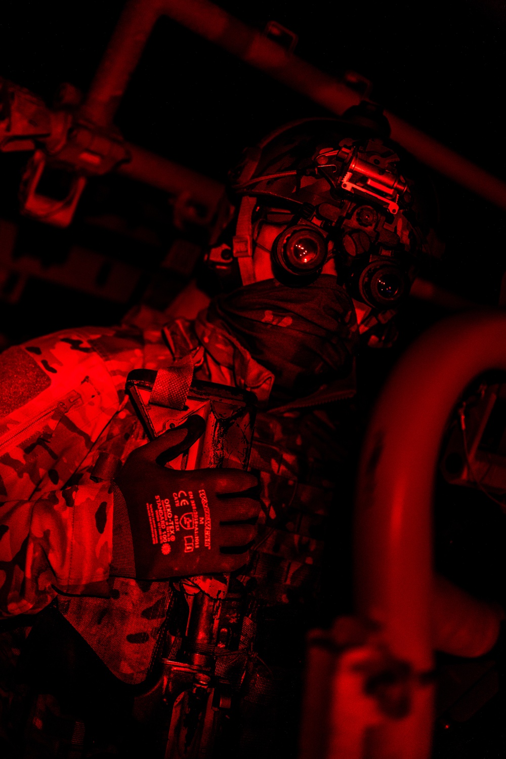 10th Special Forces Group conducts night training with United Kingdom Royal Marines