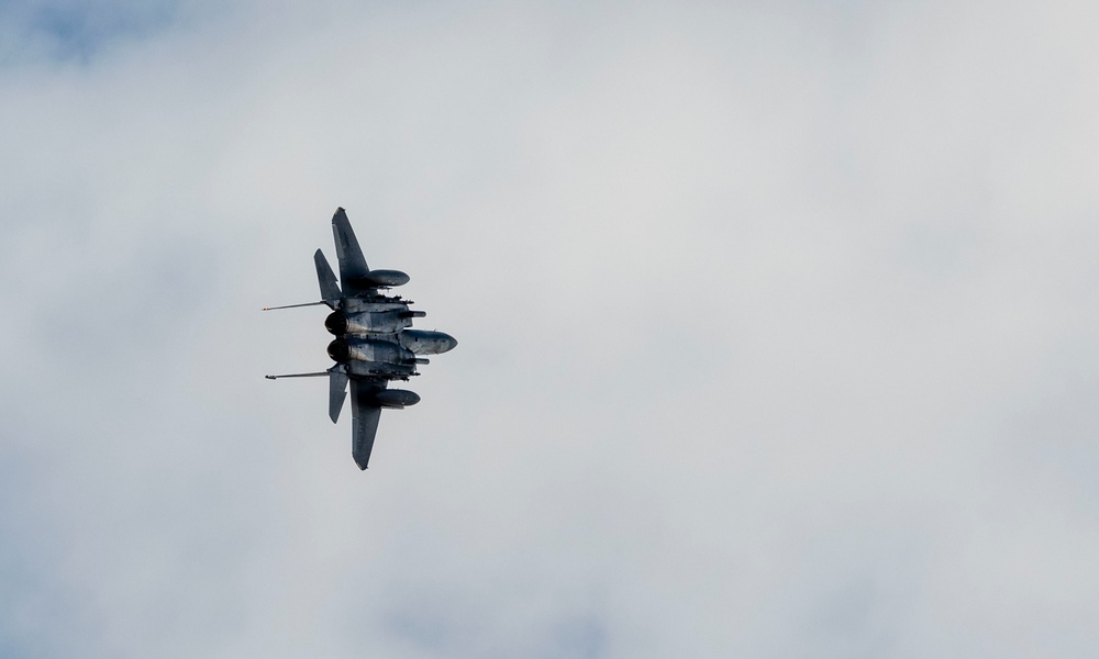 Gunfighters Bring the Lightning