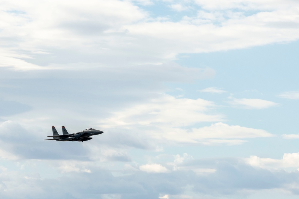 Gunfighters Bring the Lightning