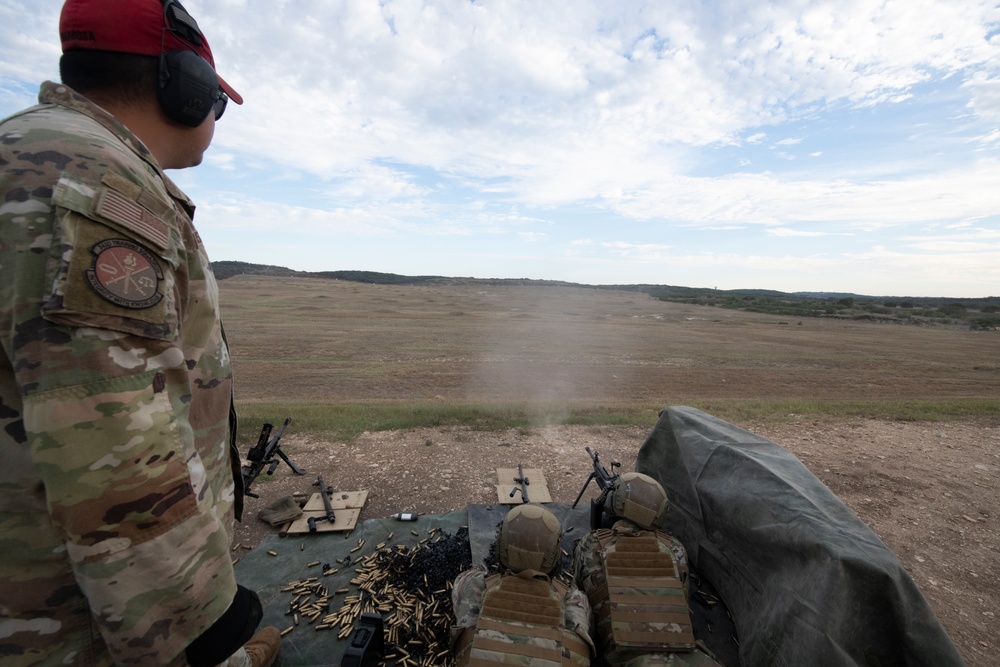 Lightweight machine gun training