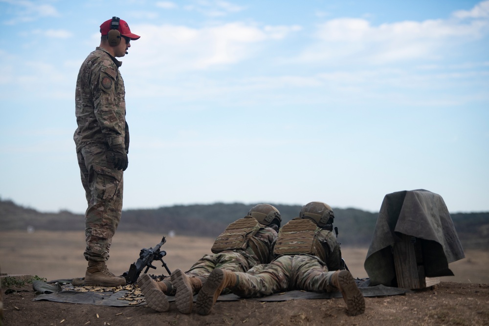 Lightweight machine gun training