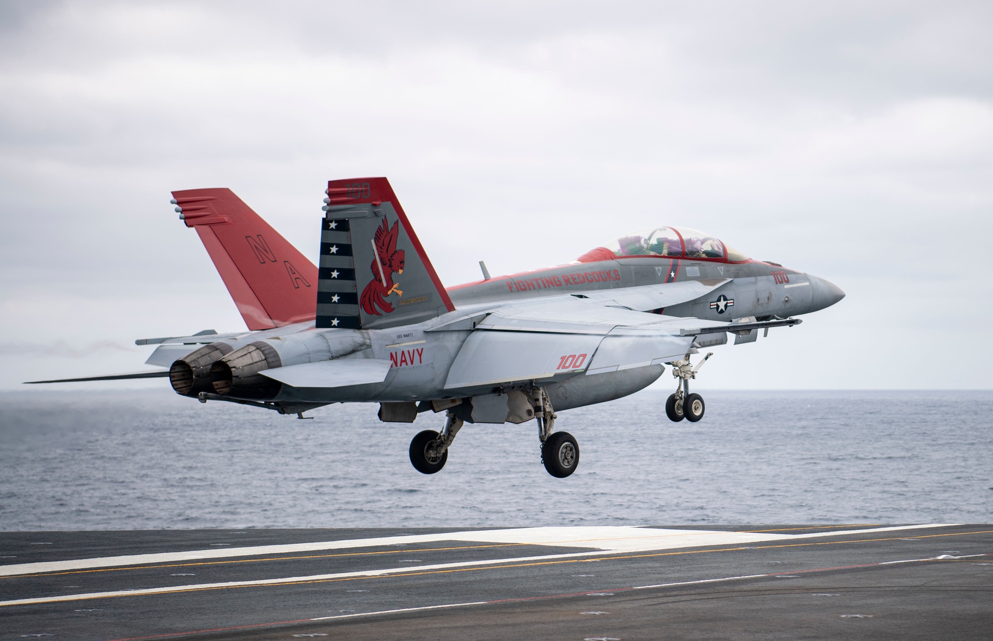 DVIDS - Images - F/A-18F Super Hornet Performs A Touch And Go