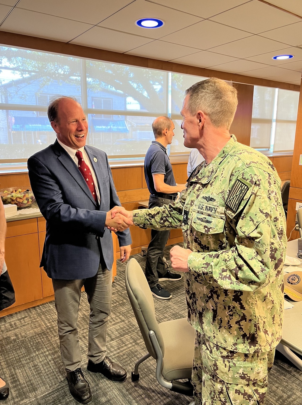 Admiral Piret Visits Woods Hole Oceanographic Institution