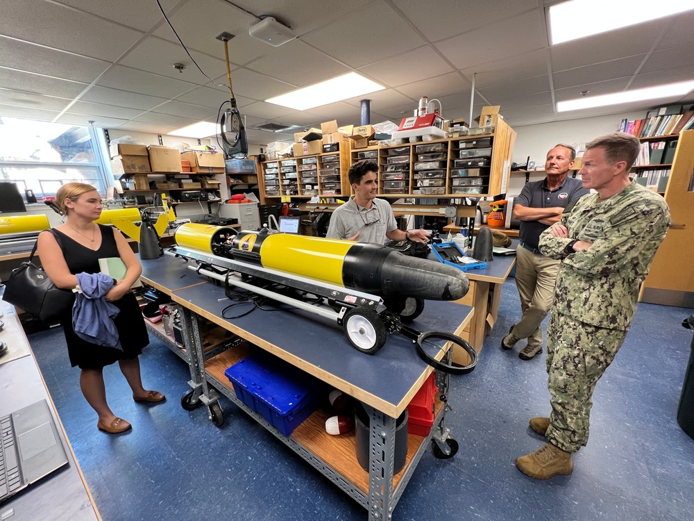 Admiral Piret Visits Woods Hole Oceanographic Institution