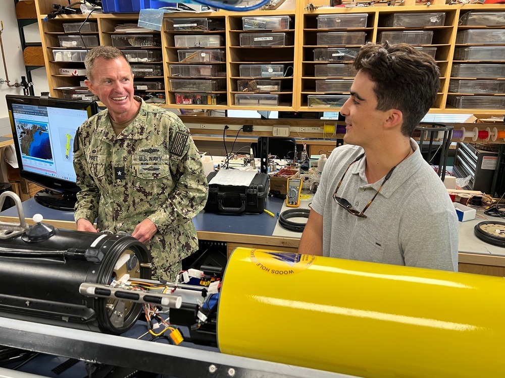 Admiral Piret Visits Woods Hole Oceanographic Institution