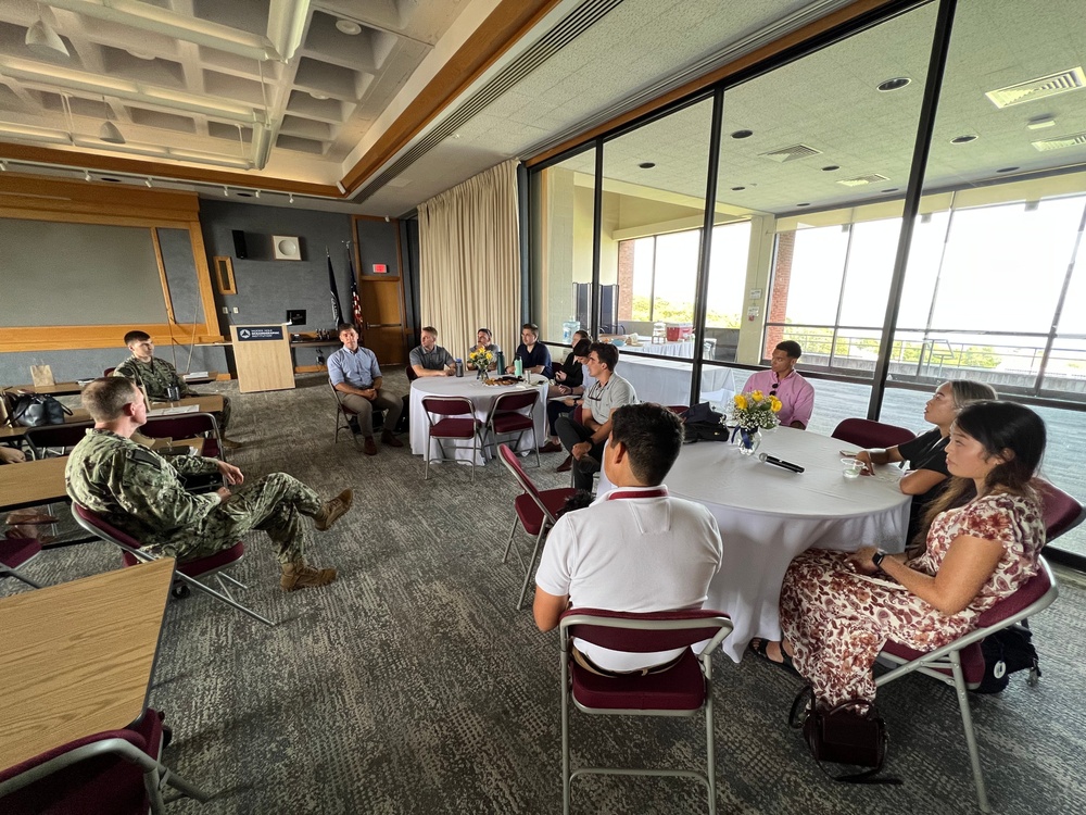 Admiral Piret Visits Woods Hole Oceanographic Institution