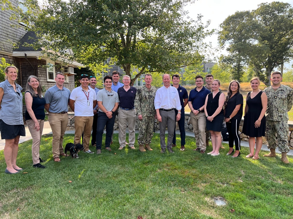 Admiral Piret Visits Woods Hole Oceanographic Institution