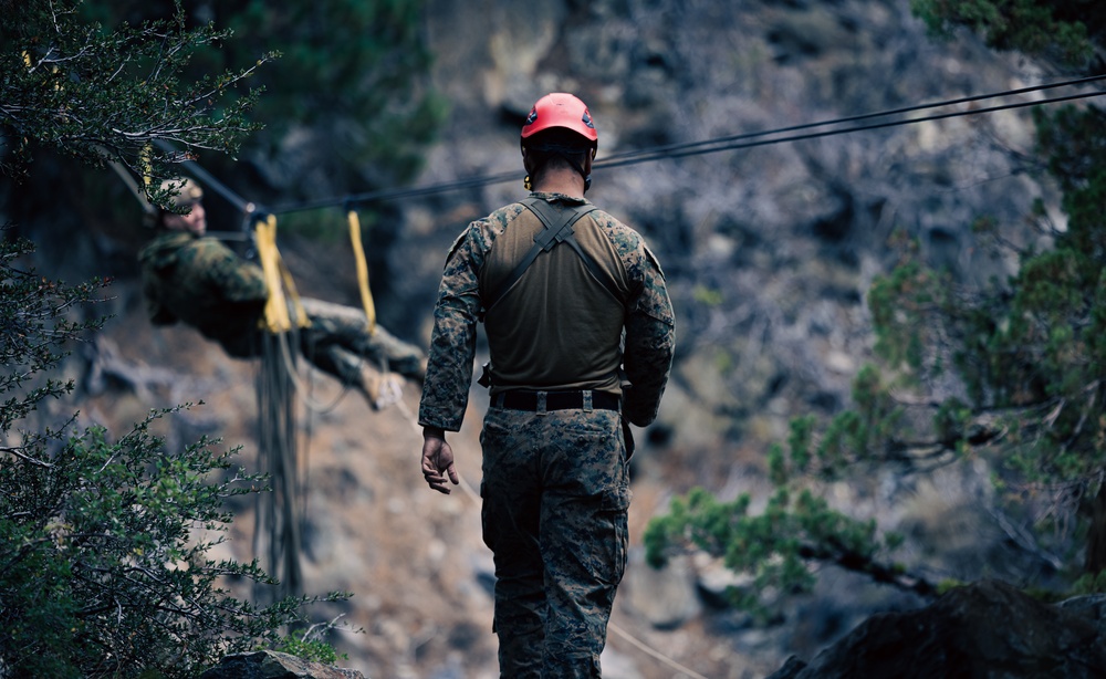 Hanging by a thread: 2/1 Marines participate in gorge crossing training