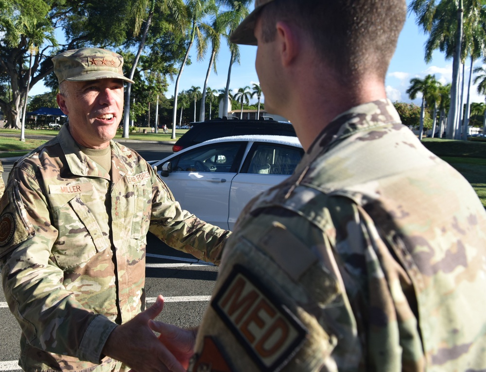 AIR FORCE SURGEON GENERAL VISITS 15TH MEDICAL GROUP