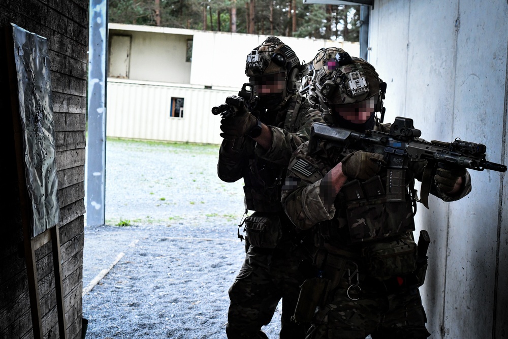 10th Special Forces Group conducts CQB training with United Kingdom Royal Marines