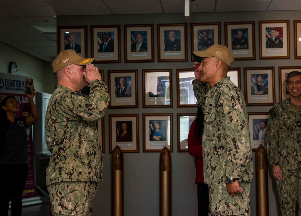 JRM Officer Receives Ovation during Departure