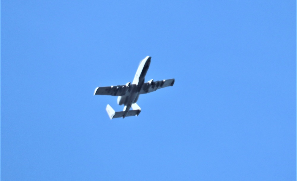 Air Force holds training with A-10 aircraft at Fort McCoy