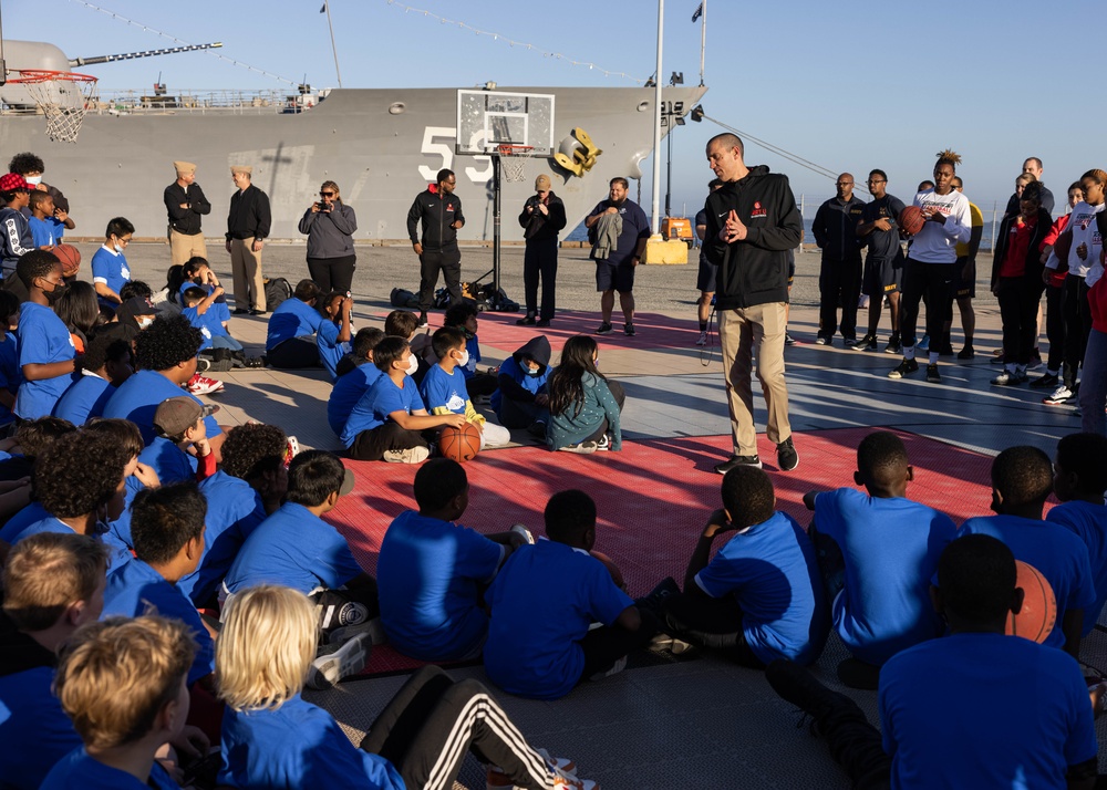 Hoops with Troops SFFW 2022