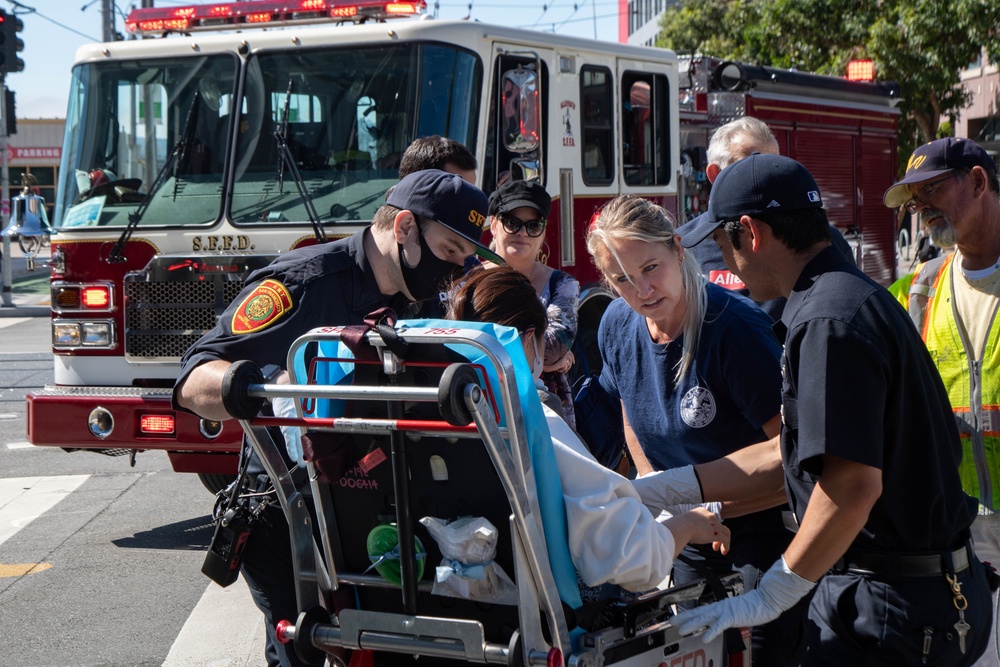 U.S. Navy Sailors and Marines Experience the San Francisco EMS Life