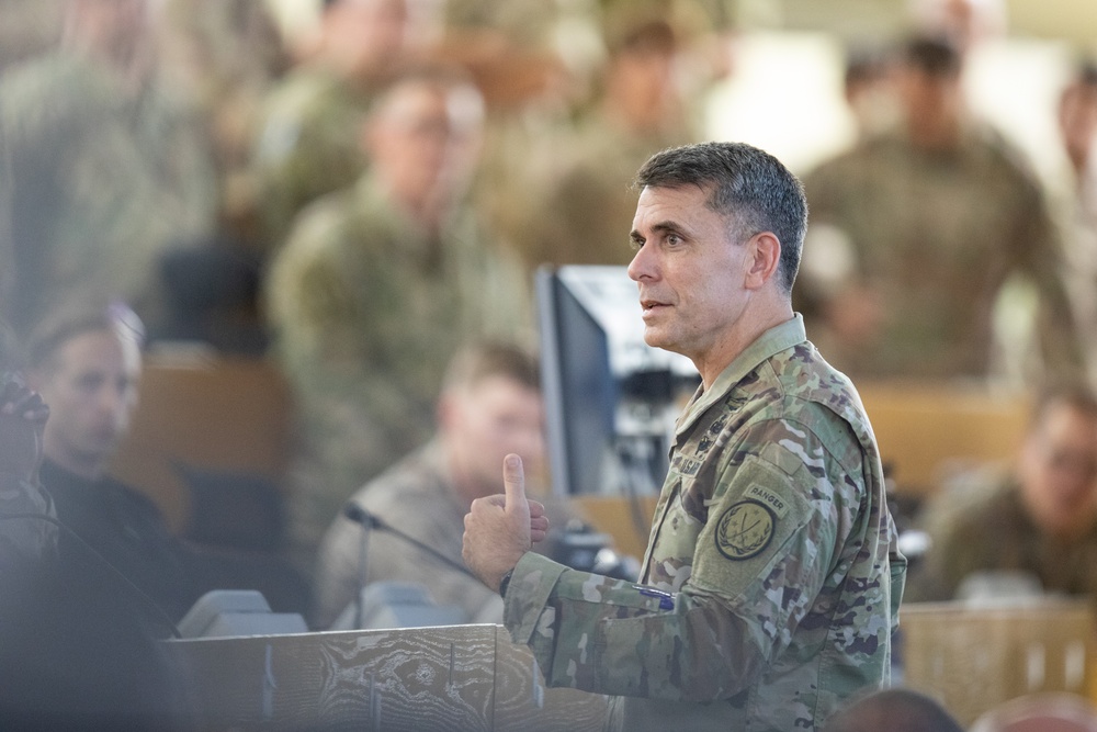 CJTF-OIR Command Team hosts Town Hall