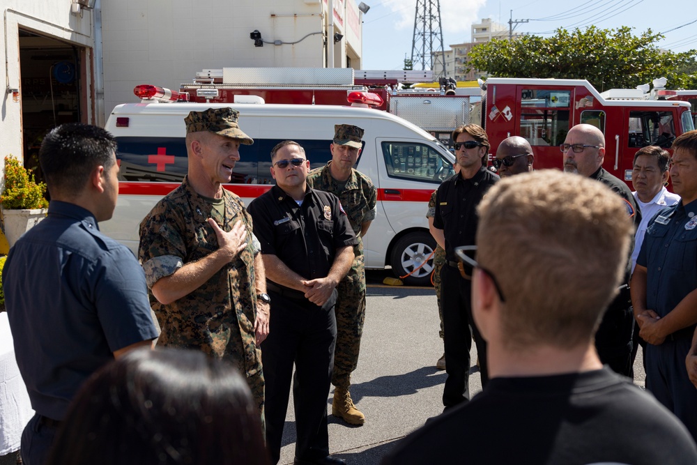 MCIPAC Commanding General presents 2021 Marine Corps Civilian Firefighter of the Year award