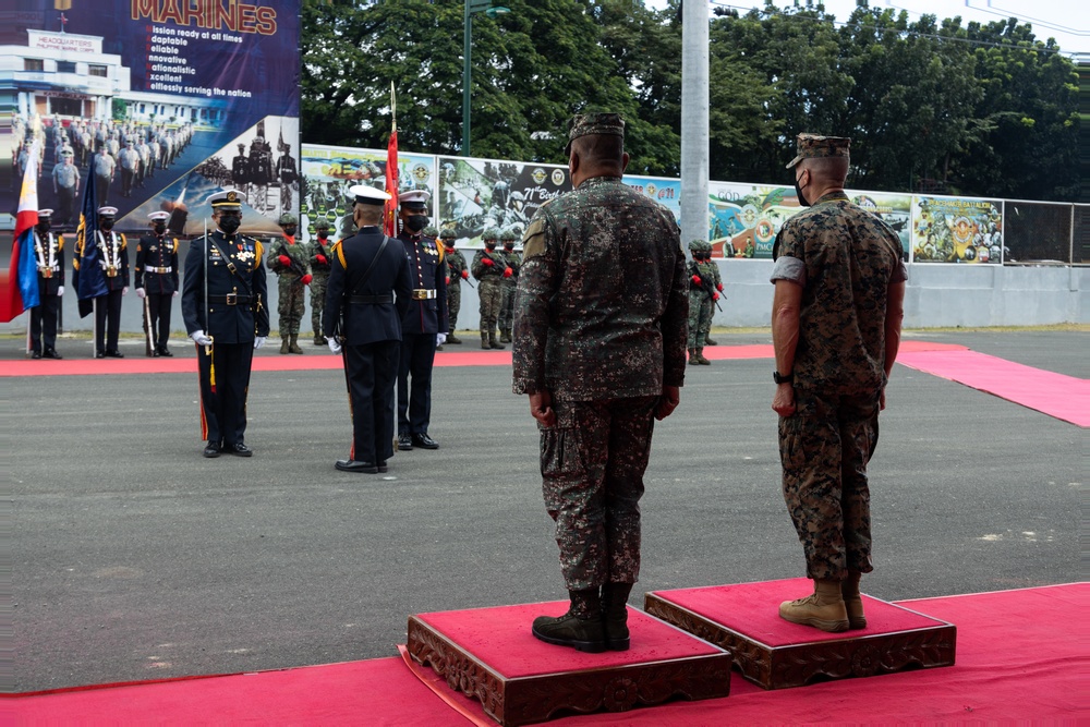 Philippine and U.S. Marine Corps leaders meet during KAMANDAG 6