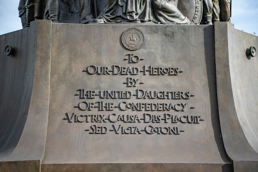 Confederate Memorial in Section 16