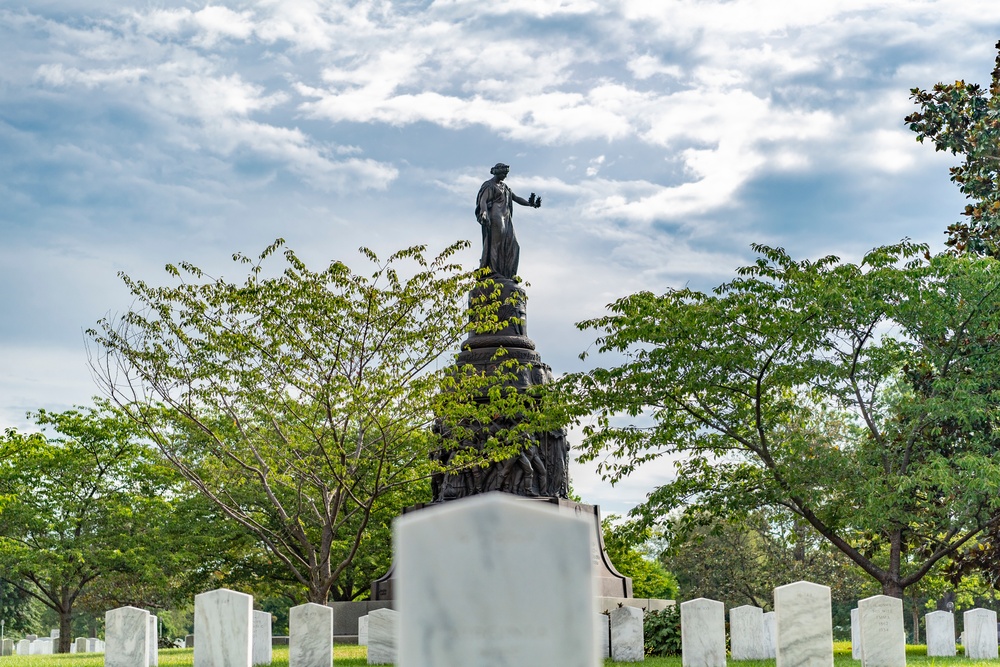 Confederate Memorial in Section 16