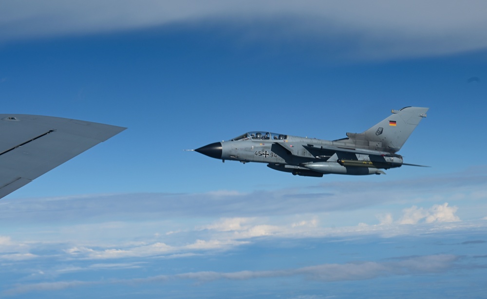 Ample Strike KC-135 refuels German Tornado