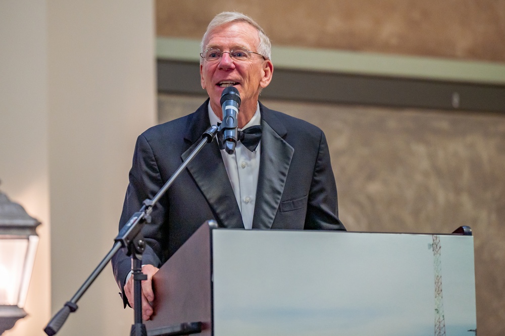 Malmstrom hosts Air Force 75th AnniversaryBall