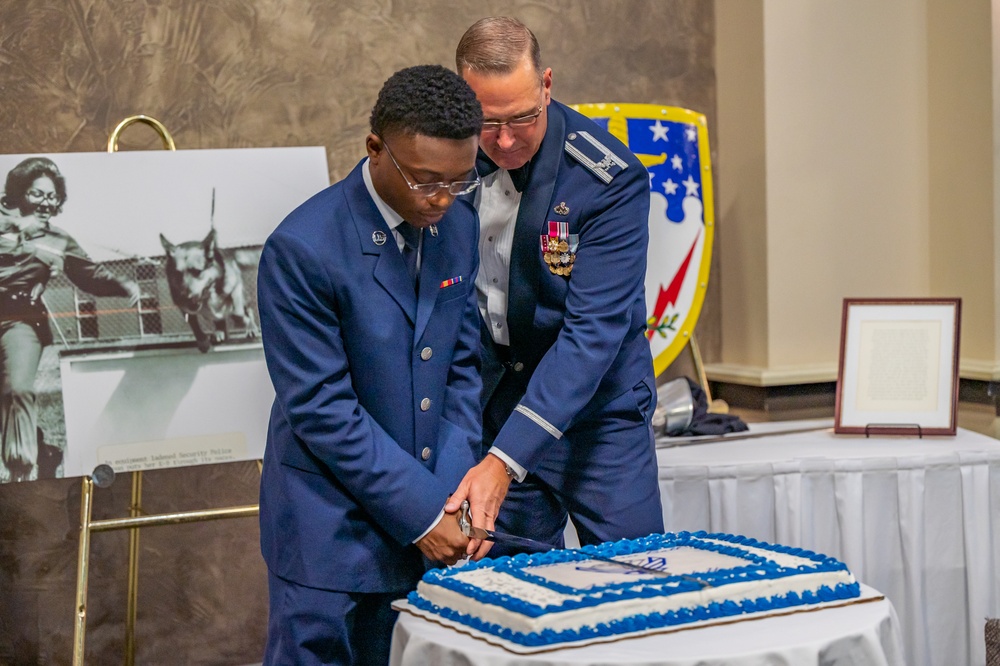 Malmstrom hosts Air Force 75th AnniversaryBall